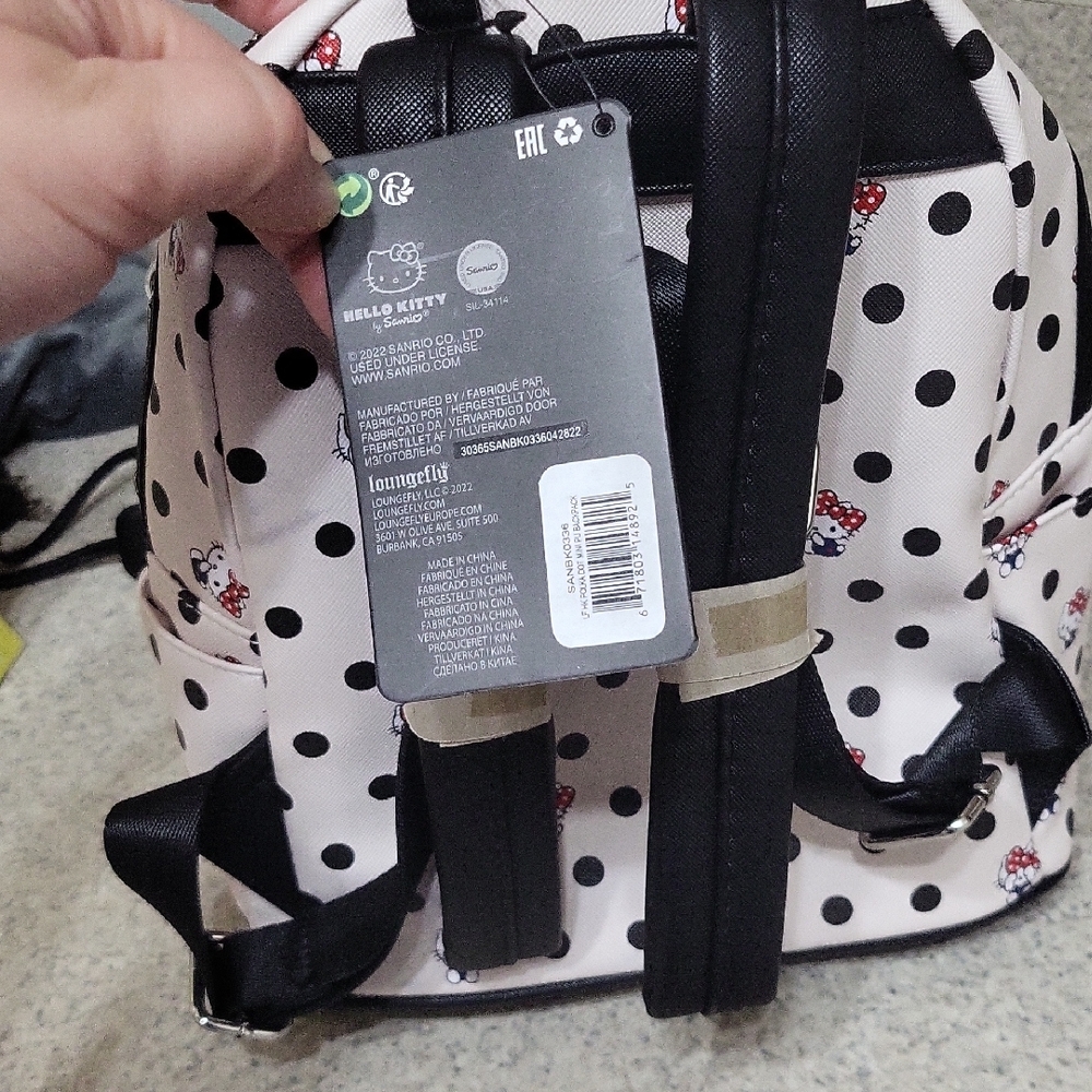 Nwt Hello Kitty Loungefly Mini Backpack - image 4